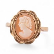 20TH CENTURY 9CT GOLD CAMEO RING