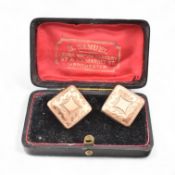 A PAIR OF EARLY 20TH CENTURY CUFFLINKS