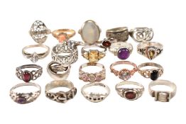 ASSORTMENT OF SILVER, WHITE METAL GEM SET RINGS