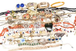 LARGE COLLECTION OF SILVER & COSTUME JEWELLERY