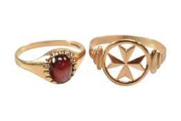 HALLMARKED 9CT GOLD & GARNET CABOCHON RING & A MALTESE CROSS RING