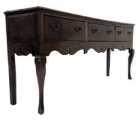 17 / EARLY 18TH CENTURY OAK WOOD DRESSER BASE SIDEBOARD
