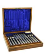 CASED GEORGE V HALLMARKED SILVER FRUIT FORKS & KNIVES SET