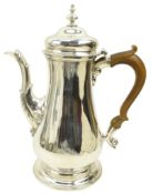 18TH CENTURY GEORGE II HALLMARKED SILVER COFFEE POT