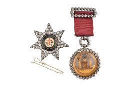 TEMPLAR MASONIC - PASTE SET & ENAMEL BROOCH & JEWEL MEDAL