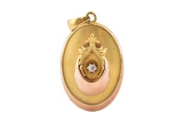 19TH CENTURY GOLD & DIAMOND LOCKET