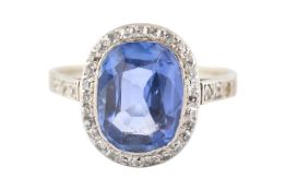 EARLY 20TH CENTURY SAPPHIRE & DIAMOND RING