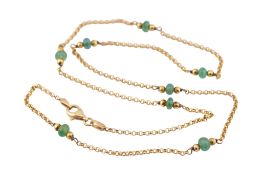 A 14CT GOLD & EMERALD BEAD NECKLACE