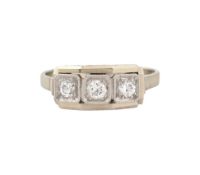 ART DECO 14CT GOLD & DIAMOND THREE STONE RING