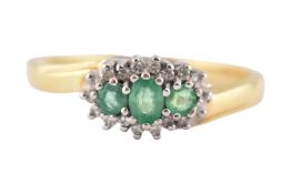 HALLMARKED 18CT GOLD EMERALD & DIAMOND RING