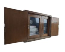 EARLY 20TH CENTURY OAK-CASED MAXIGRAPH