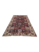 VINTAGE 20TH CENTURY CENTRAL PERSIAN BAKHTIAR FLOOR RUG