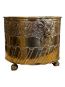 19TH CENTURY VICTORIAN BRASS CRESTED LOG BIN BUCKET