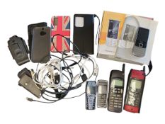 COLLECTION OF VINTAGE MOBILE PHONES