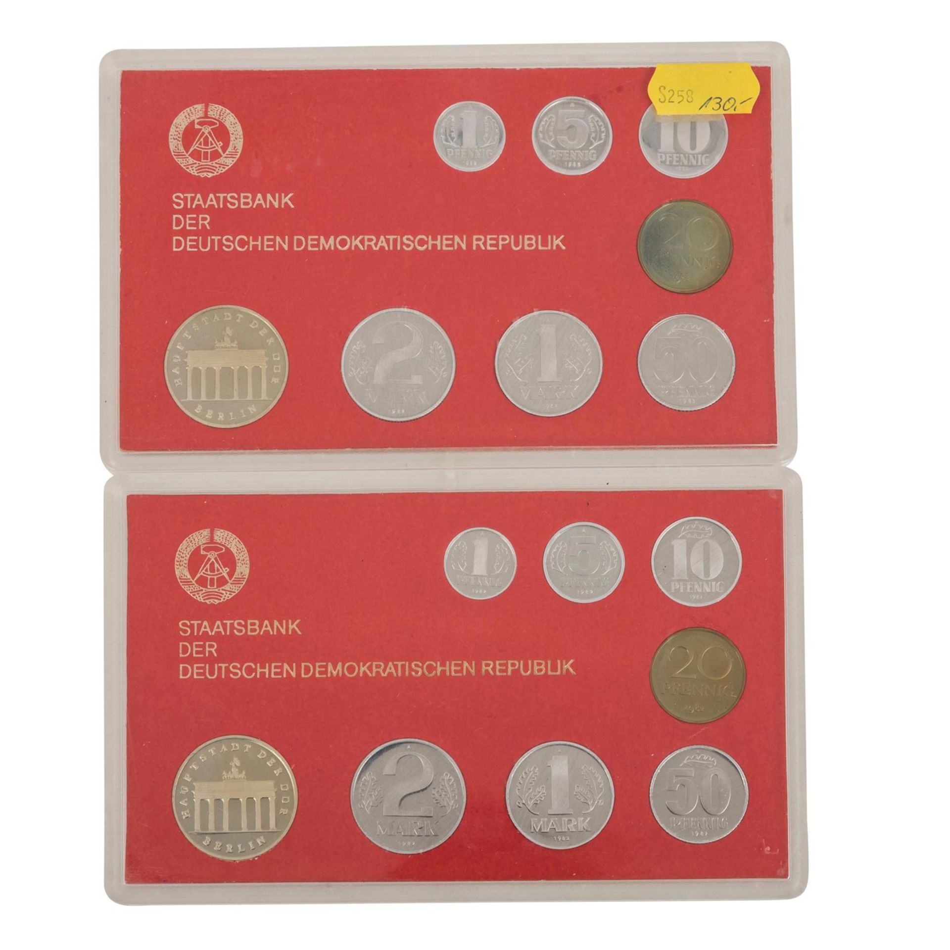DDR - 2 x Kursmünzensätze 'Brandenburger Tor' 1982 in PP, 