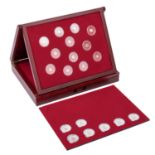 Kleine Reihe von Gold-Raritäten aus 9999er Gold. 19 Stück.