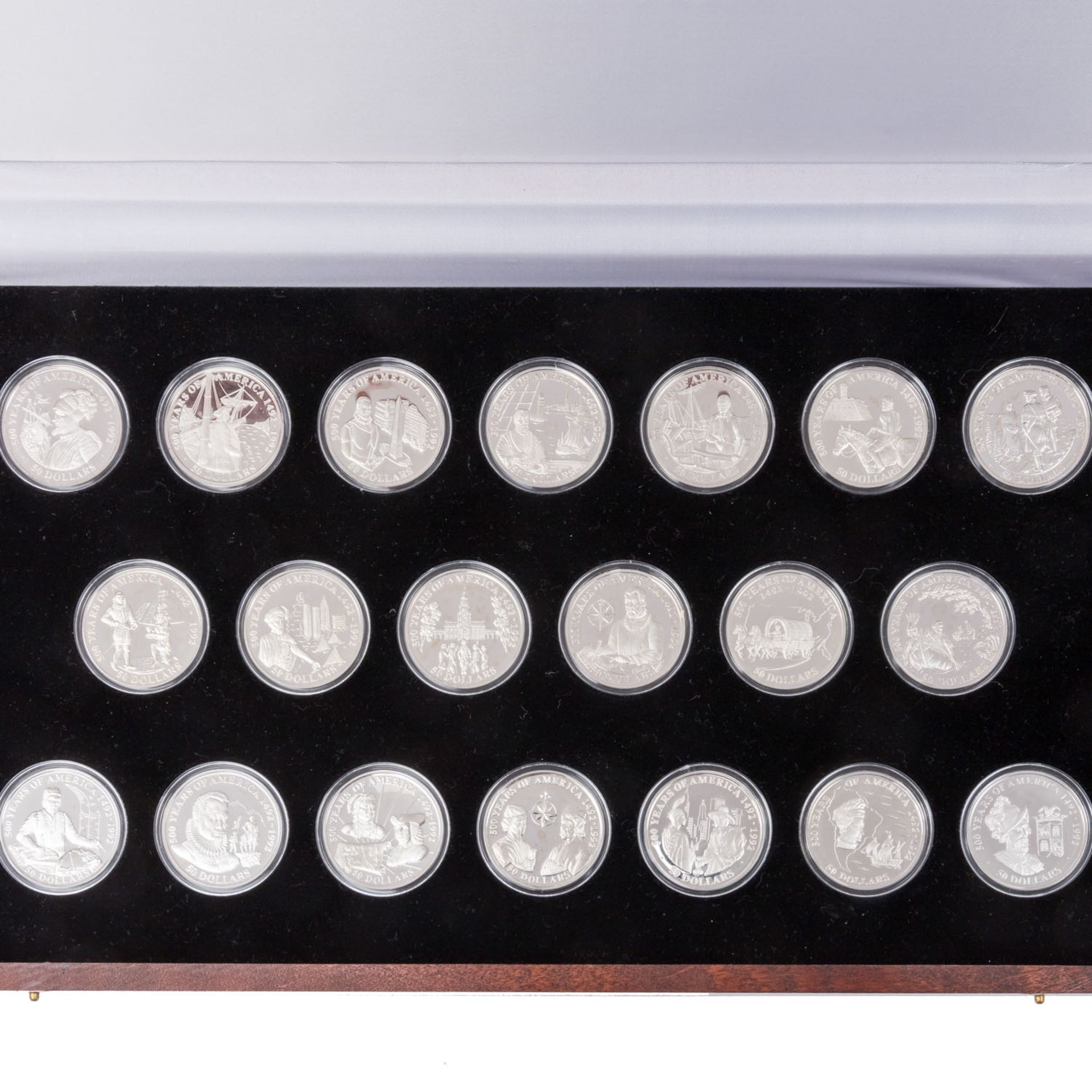 Gedenkmünzen aus 925er Sterlingsilber "500 Jahre Amerika". 52 Stück. - Bild 4 aus 4