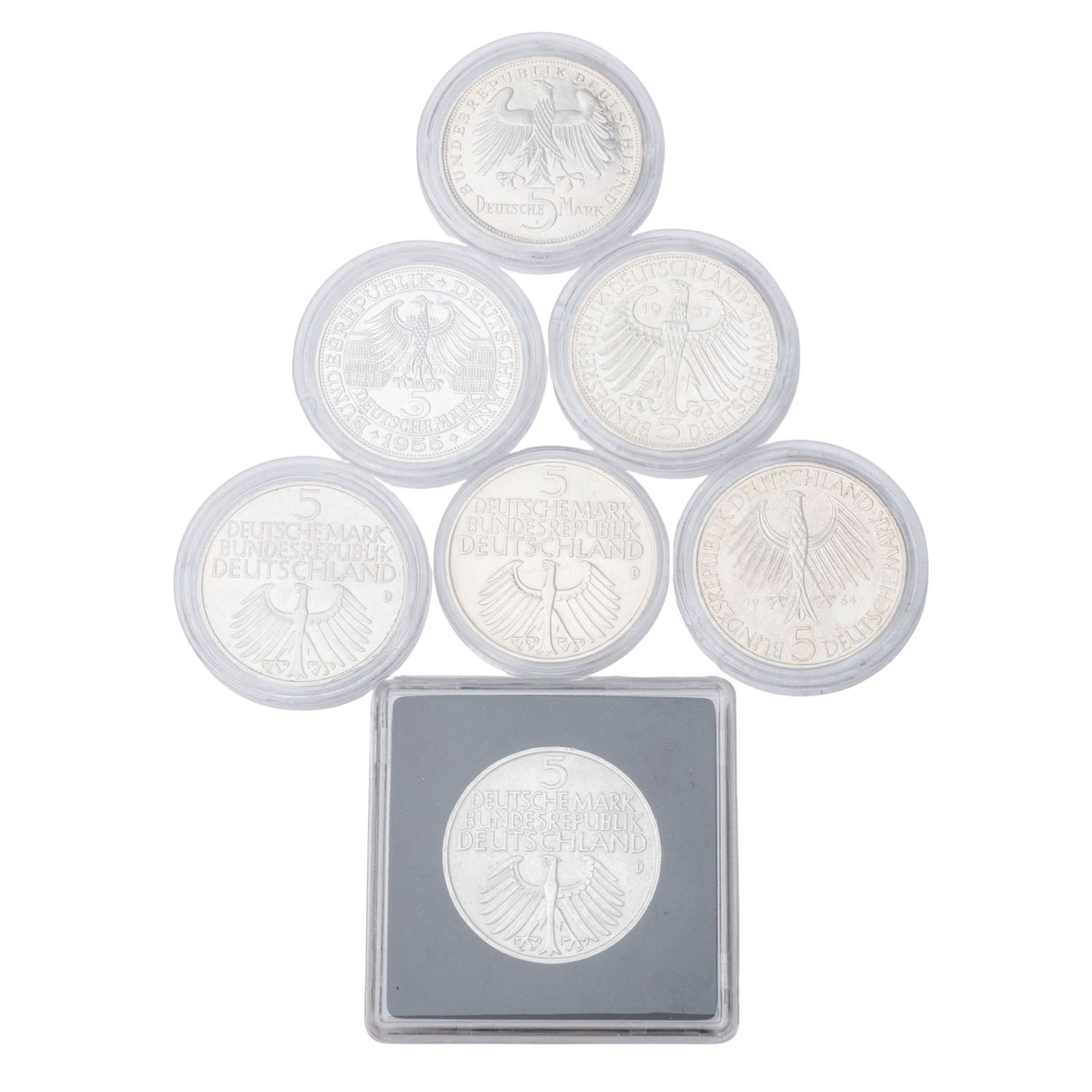 Die ersten fünf 5 DM Stücke. 7 Stück. - Bild 2 aus 2