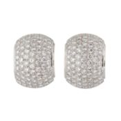 Ohrringe mit Brillanten von zus. ca. 5,5 ct,