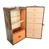LOUIS VUITTON VINTAGE Schranktruhe "MALLE CABINE TRUNK WARDROBE".