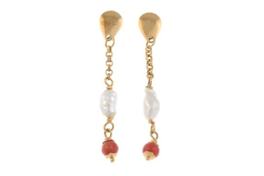 Cultured pearl & coral drop earrings - Image 3 of 4