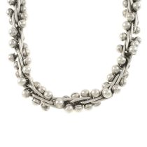 Fancy-link chain necklace