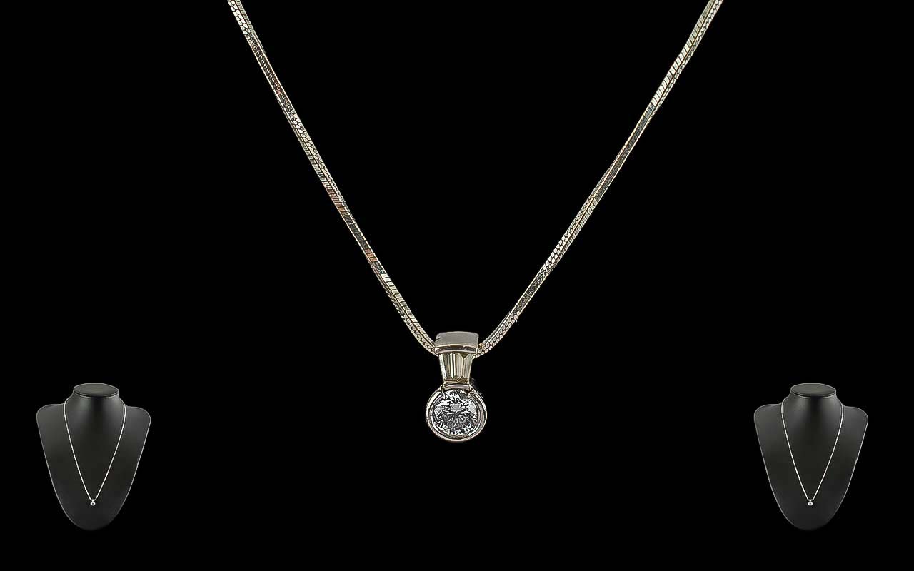 Ladies Pleasing Quality 18ct White Gold