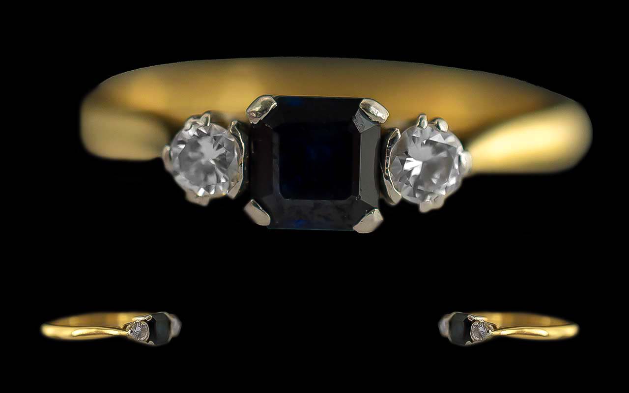 Ladies 18ct Gold and Platinum 3 Stone Sa