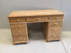 A Victorian pine kneehole dressing table, width 121cm, depth 55cm, height 73cm