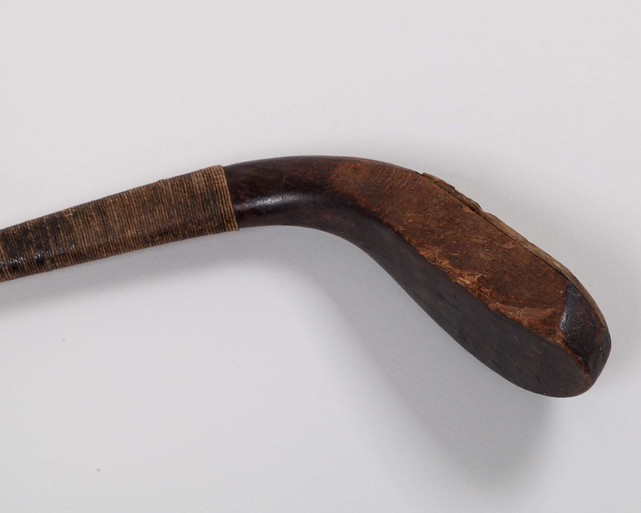 A scared-head long-nosed putter by Tom Morris - Image 3 of 5