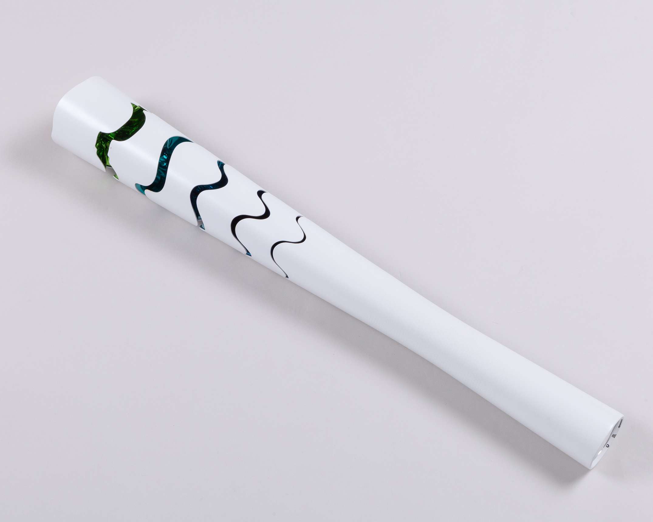 Rio de Janeiro 2016 Olympic Games torch, designed by Chelles e Hayashi - Image 2 of 8
