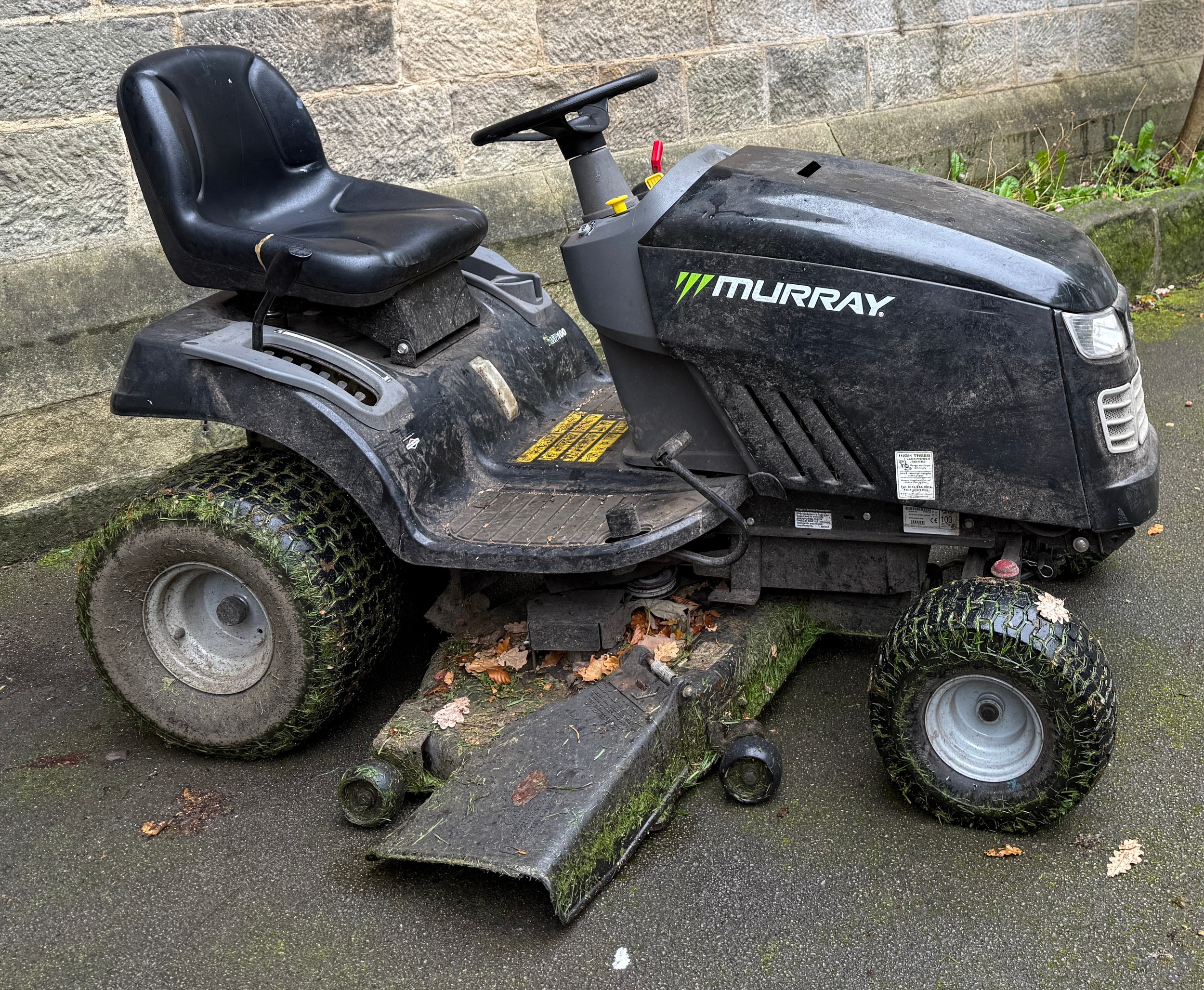Murray Riding Mower A Murray ride on Lawn Mower, MSD100.Was used regularly until recently.