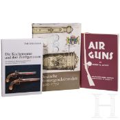Drei Bücher zum Thema Feuerwaffen und Geschütze