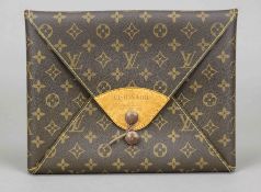Louis Vuitton, Monogram Canvas Dokum