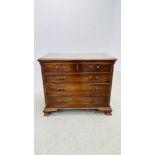 AN ANTIQUE SOLID OAK 2 OVER 3 DRAWER CHEST OF DRAWERS W 100CM X D 52CM X H 84CM.