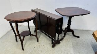 AN EDWARDIAN MAHOGANY GATELEG OCCASIONAL TABLE W 92CM D 24CM FULLY EXTENDED 102.5CM.