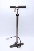 A KRAL ARMS PCP HIGH PRESSURE HAND PUMP WITH HOSE