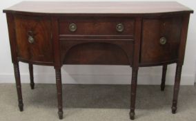 Late Georgian/Victorian bow fronted mahogany sideboard with ebony stringing on turned legs W 138cm D