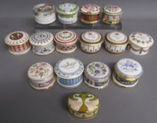 15 lidded trinket pots - Falcon China, Chinacraft, Buckingham Palace etc