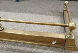 Large brass fender 195cm wide 46cm d (internal measurements 184.5cm w x 40.5cm d)