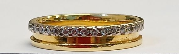 18ct gold & diamond eternity style ring, 3.3g