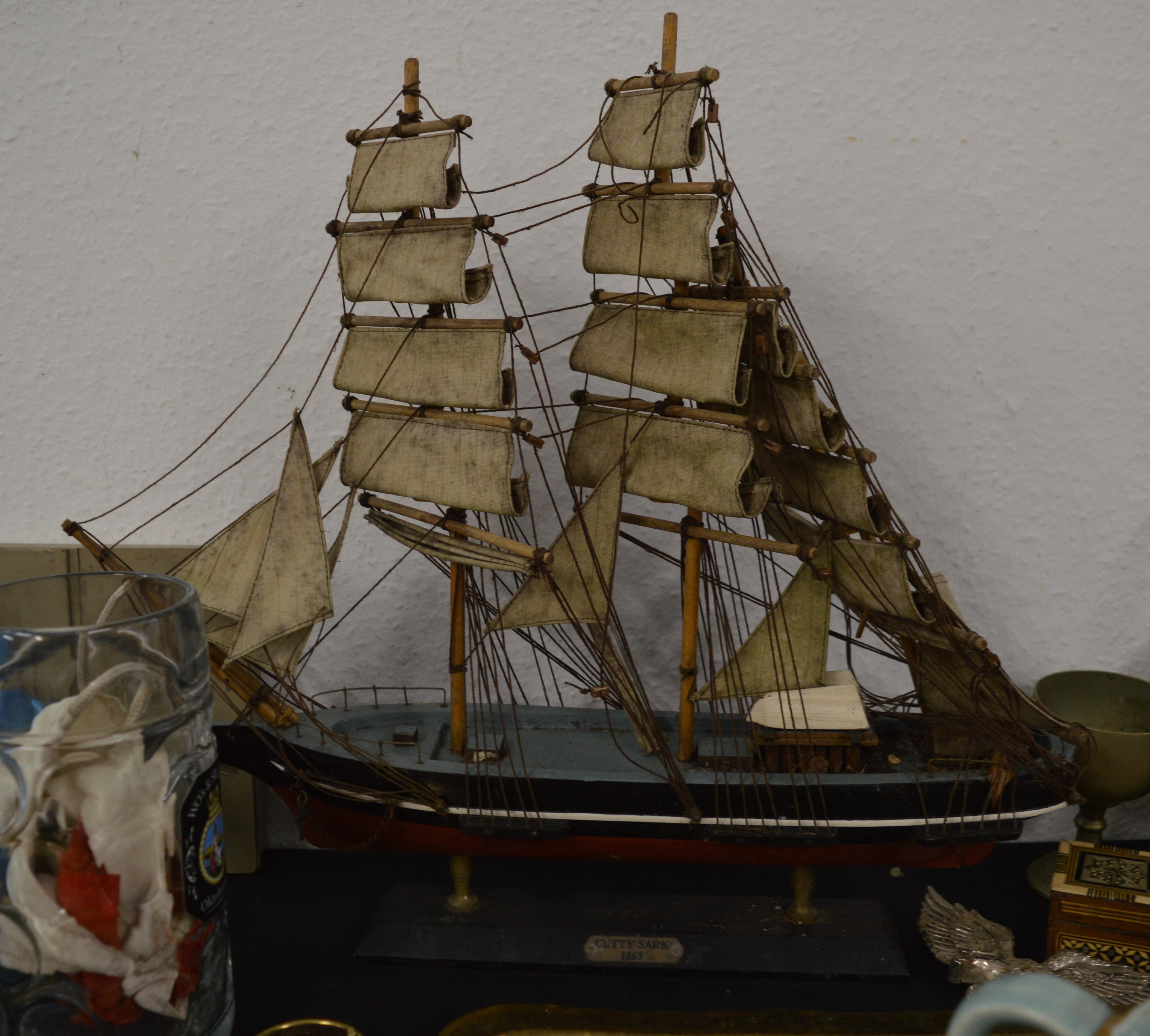 Mixed box of ceramics and decorative ornaments, including a wooden model ship, miniature cricket bat - Image 2 of 5