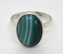 A hallmarked silver green banded agate ring, hallmark for London with makers mark APB.