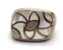 A 925 silver and mother of pearl ring, size N-O.