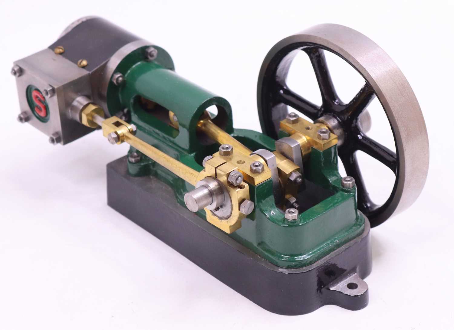 Stuart Engine Horizontal Stuart Turner No.10H horizontal engine, comprising of cast iron ...