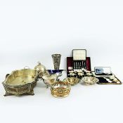 A COLLECTION OF SILVER AND PLATE. (QTY).