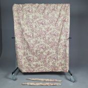 CURTAINS, A PAIR, FLORAL (2).