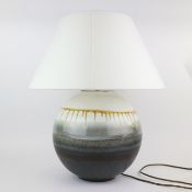 20TH CENTURY STUDIO POTTERY TABLE LAMP.