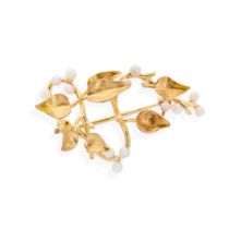 Cairncross of Perth: A Scottish freshwater pearl floral brooch