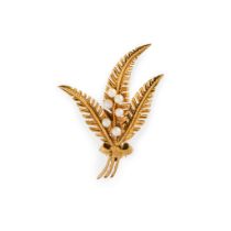 Cairncross of Perth: A Scottish freshwater pearl 'Fern' brooch